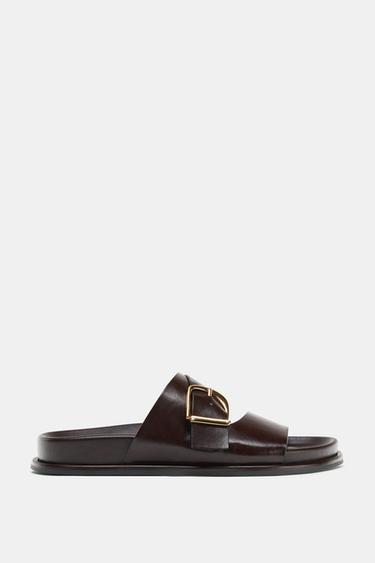 FLAT SANDALS WITH BUCKLE - Brown by Zara
