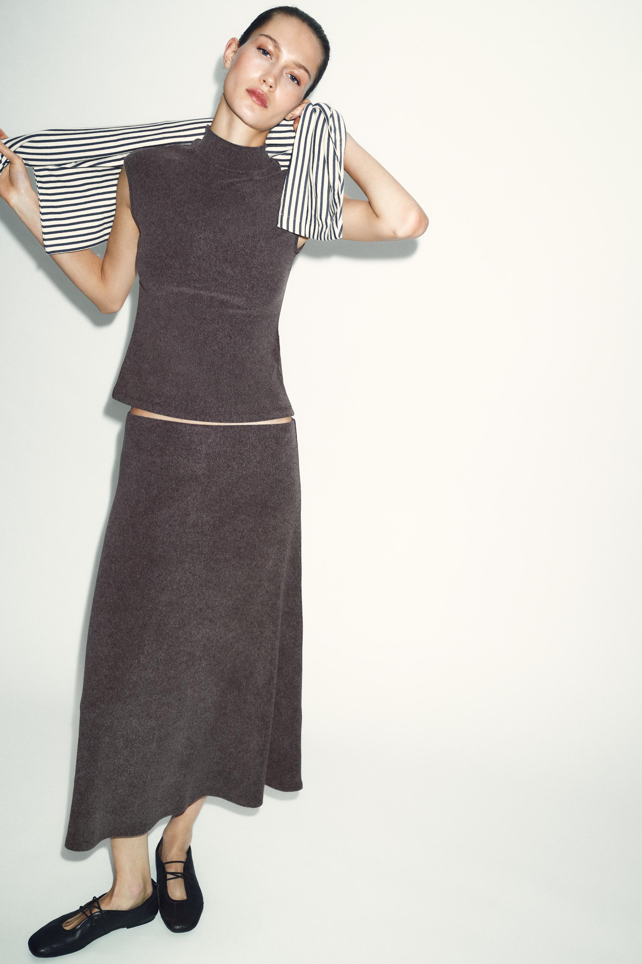 SOFT HIGH NECK TOP — brown vigore
