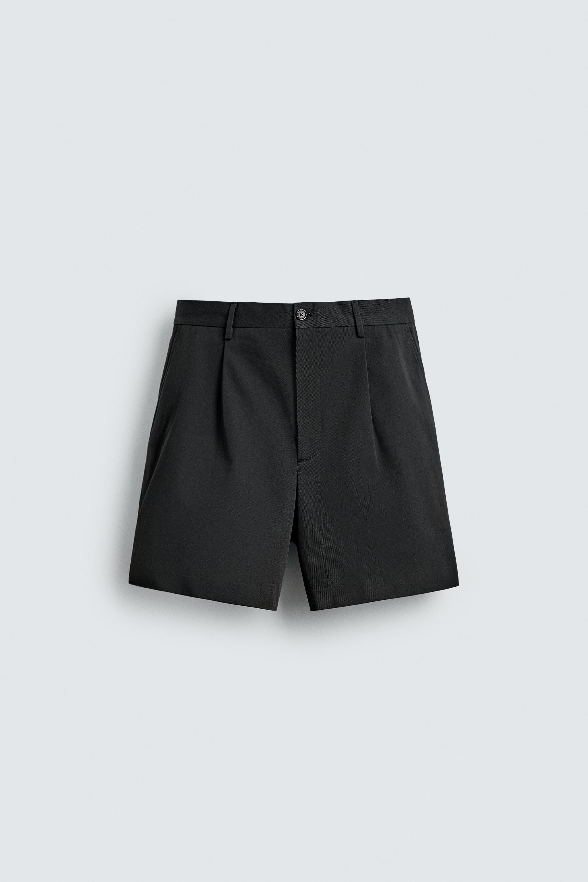 SHORT PLISSÉ COURT AARON LEVINE X ZARA