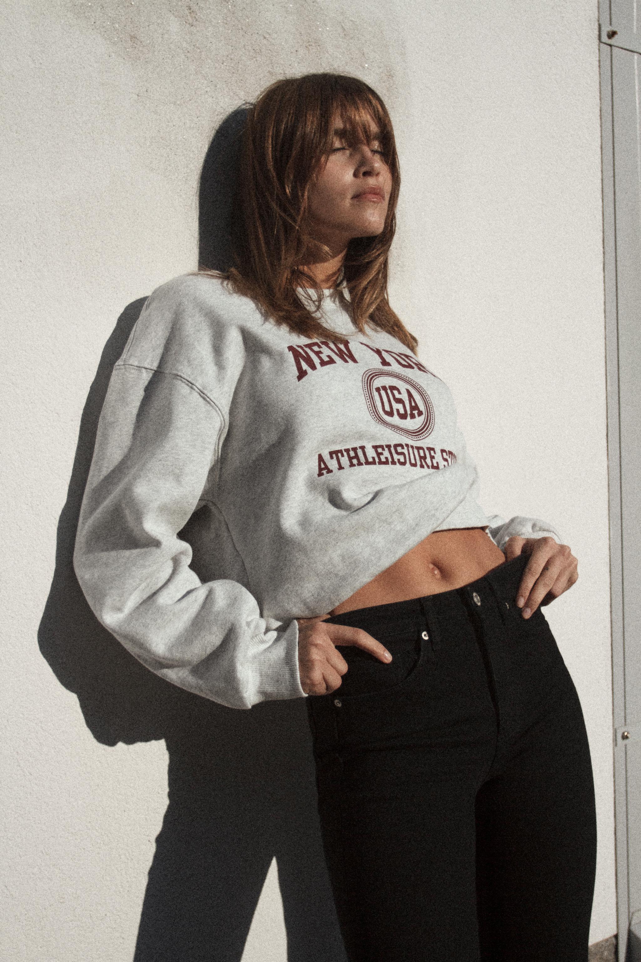 TRF CROPPED FLARE ハイライズデニムパンツ - ブラック | ZARA