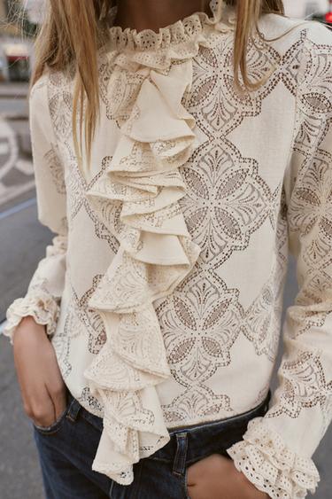 BLOUSE ROMANTIQUE À VOLANTS - Écru de Zara - Image 4