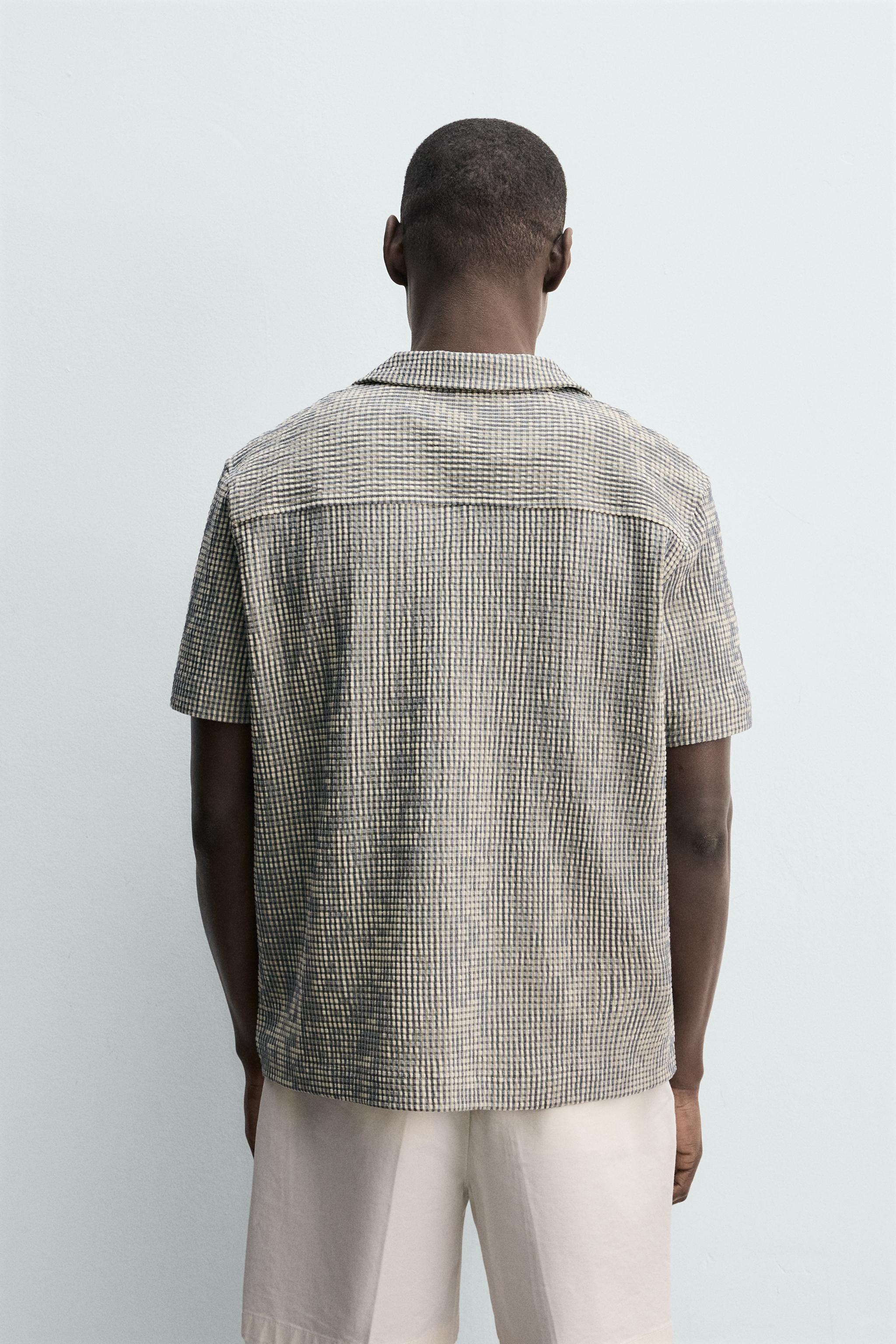 REGULAR FIT SEERSUCKER TEXTURED SHIRT