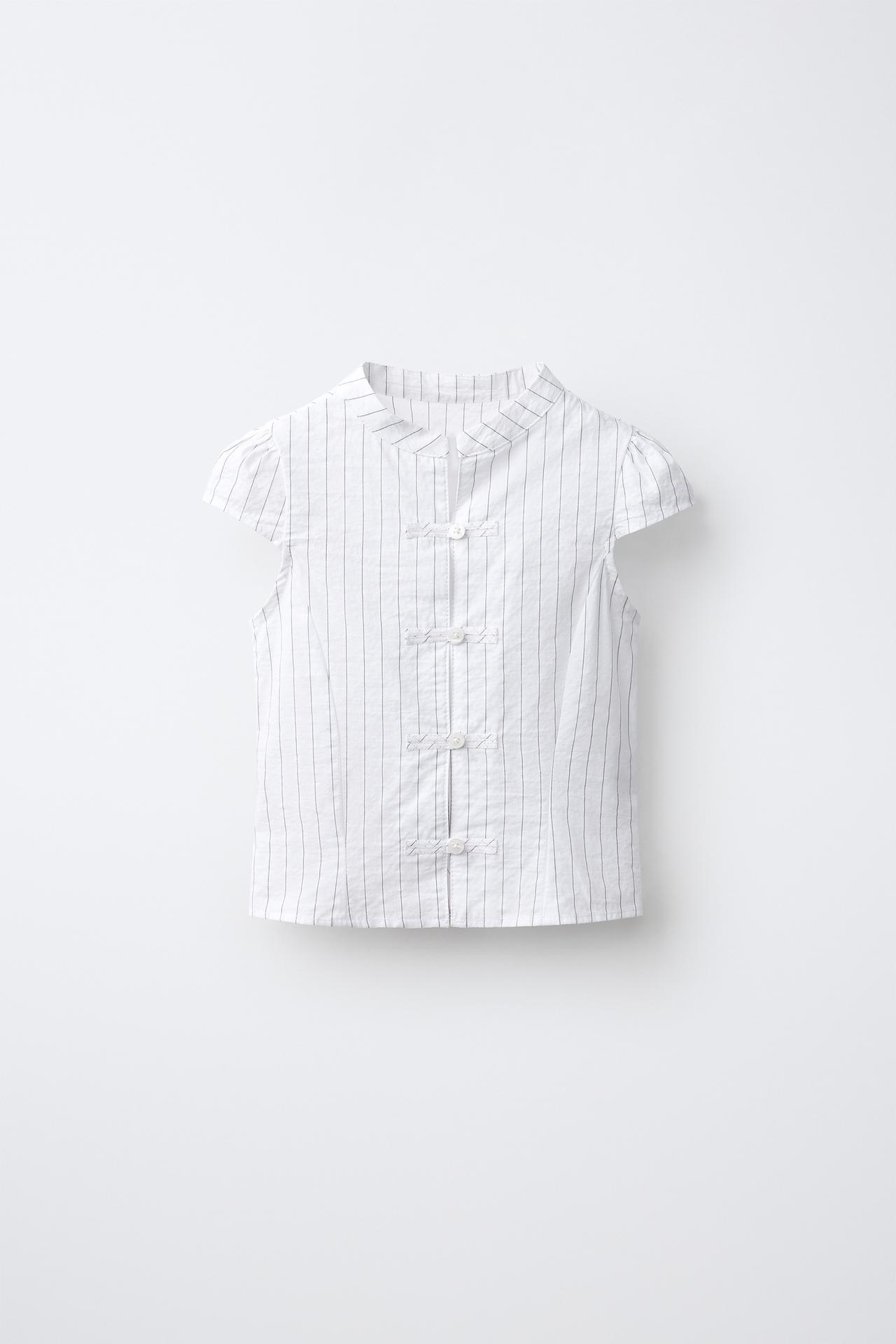 STRIPED SHIRT WITH FROG FASTENING — Black / White