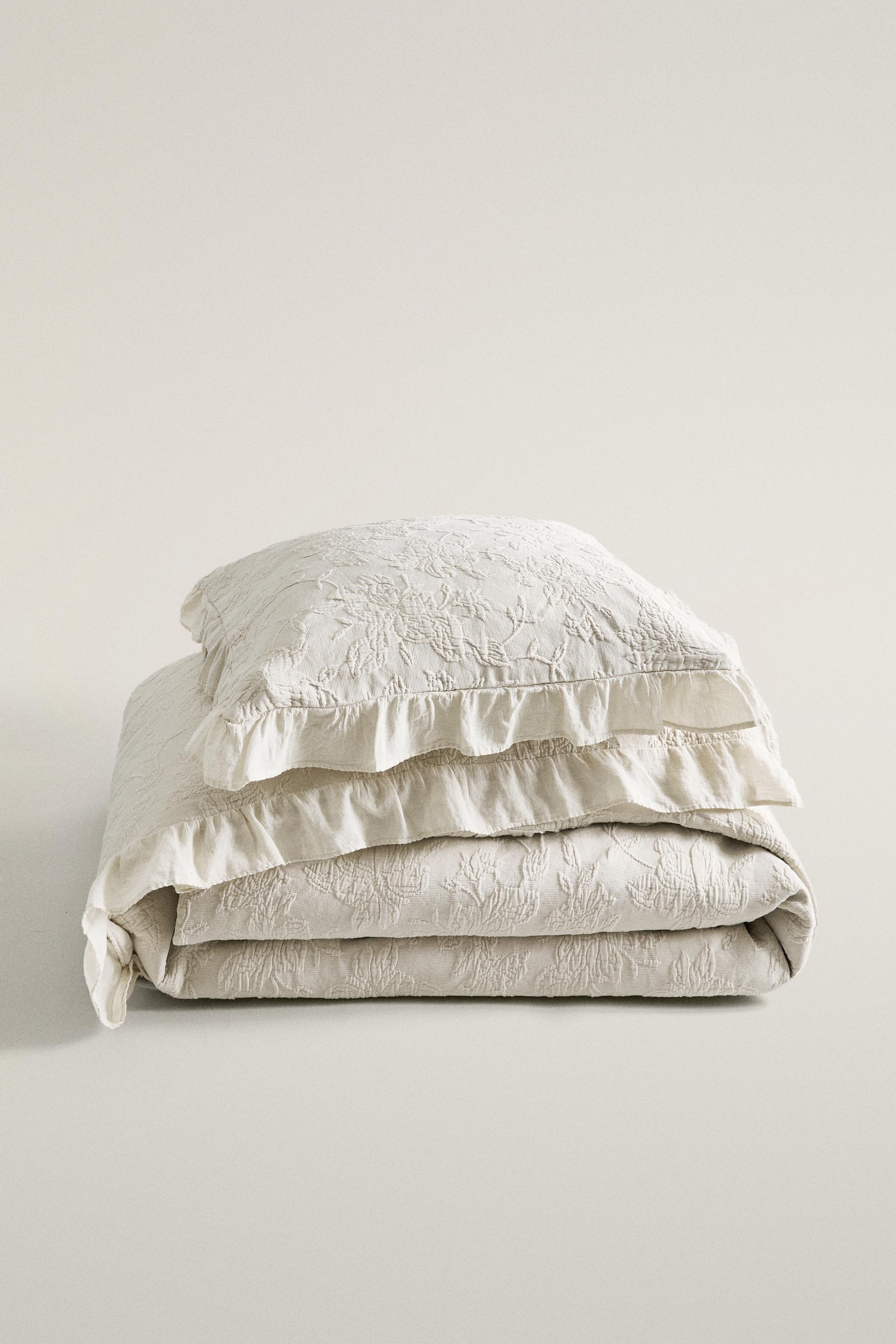 ZARA  ベッドカバー 230x250cm ジャカードのフリル付きベッドカバー - ベージュ | ZARA Japan / 日本