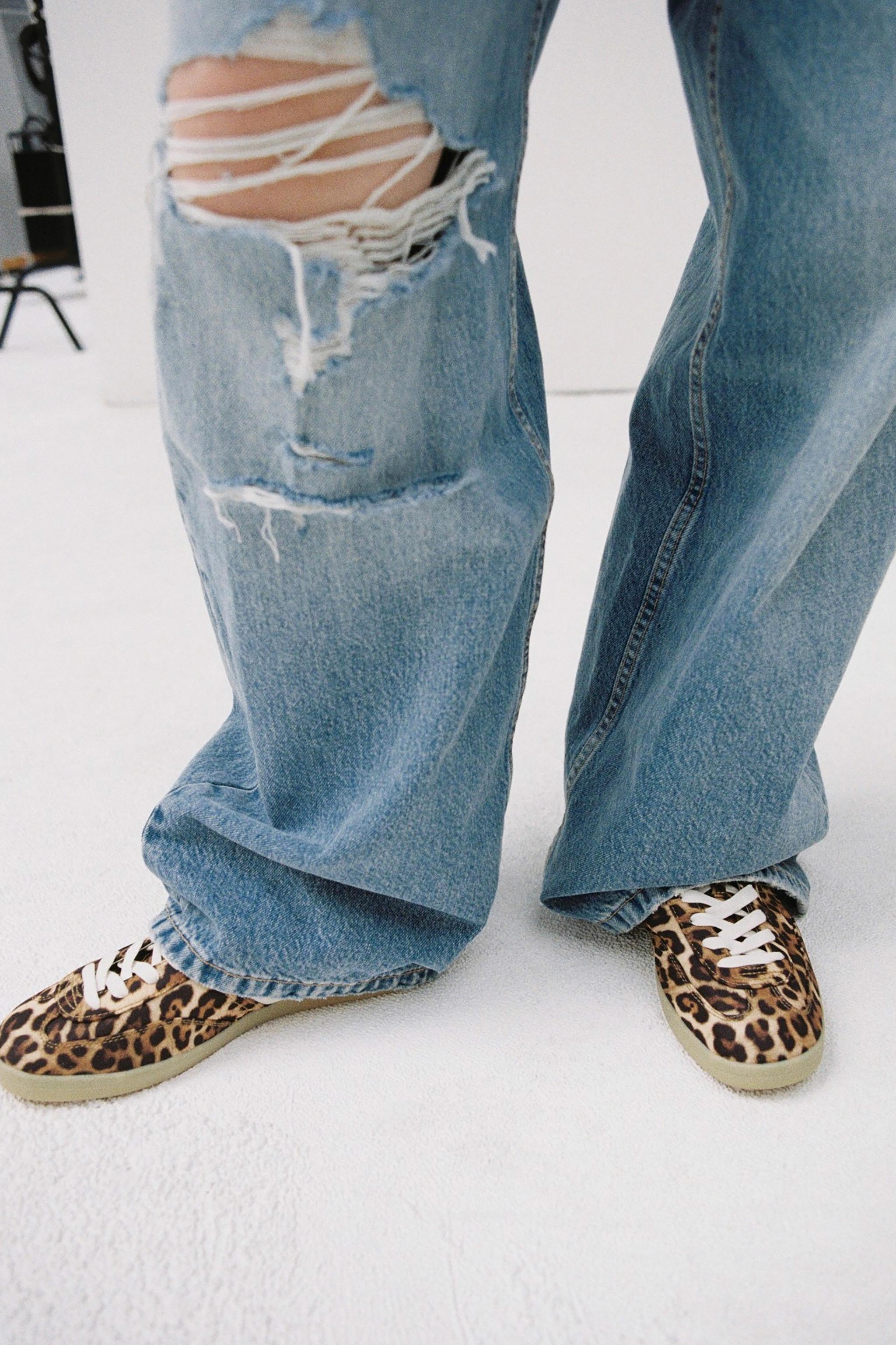 かこりん　Burberry レオパード柄 スニーカー かこりん Burberry レオパード柄 スニーカー LEOPARD LINE