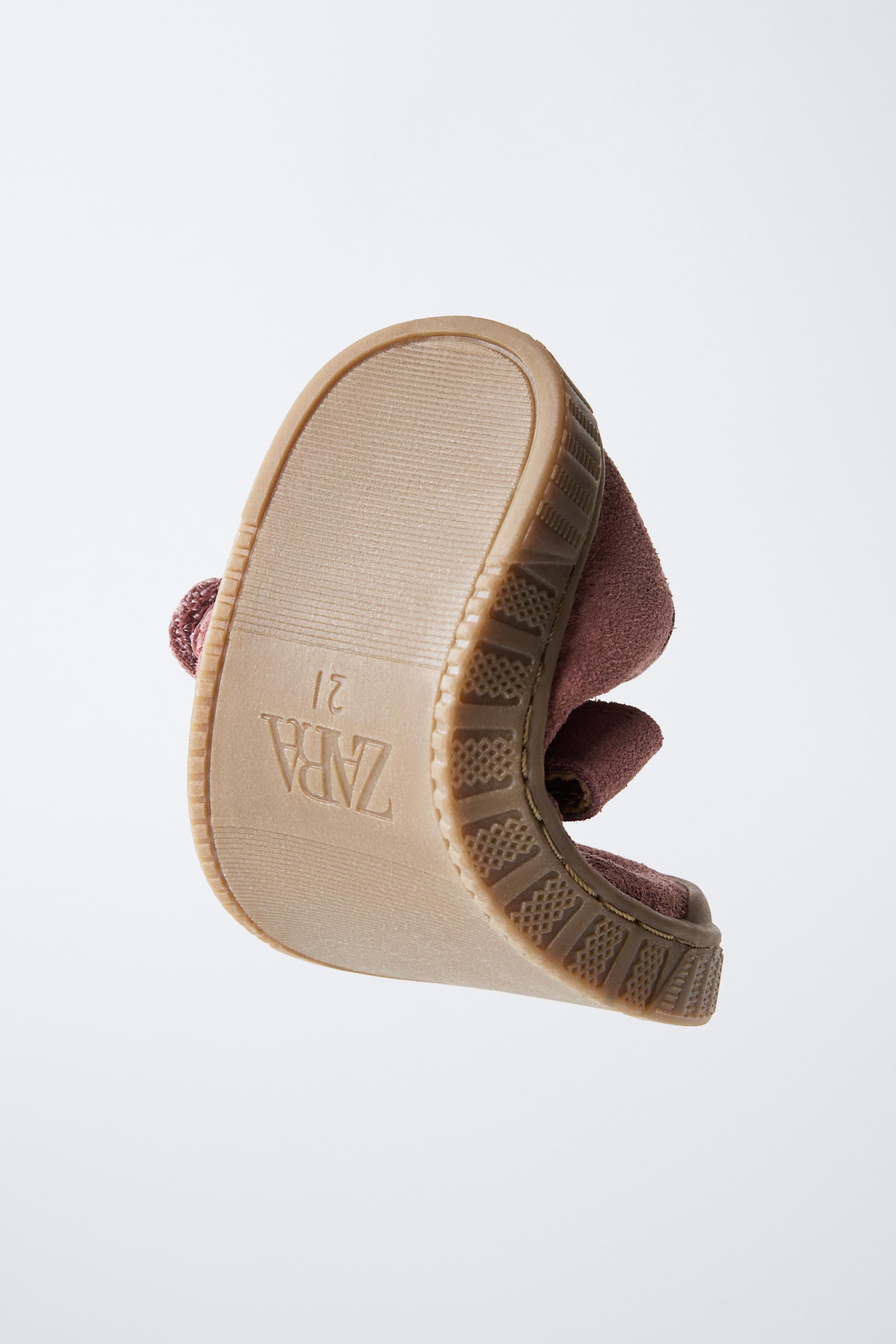 Детские кроссовки Zara LEATHER BAREFOOT OPEN SNEAKERS — фото 3