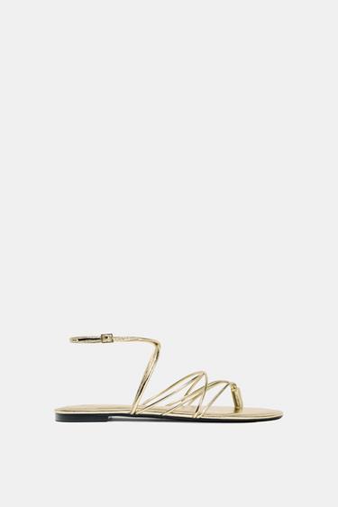 SANDALIA PLANA TIRAS DORADA - Oro de Zara