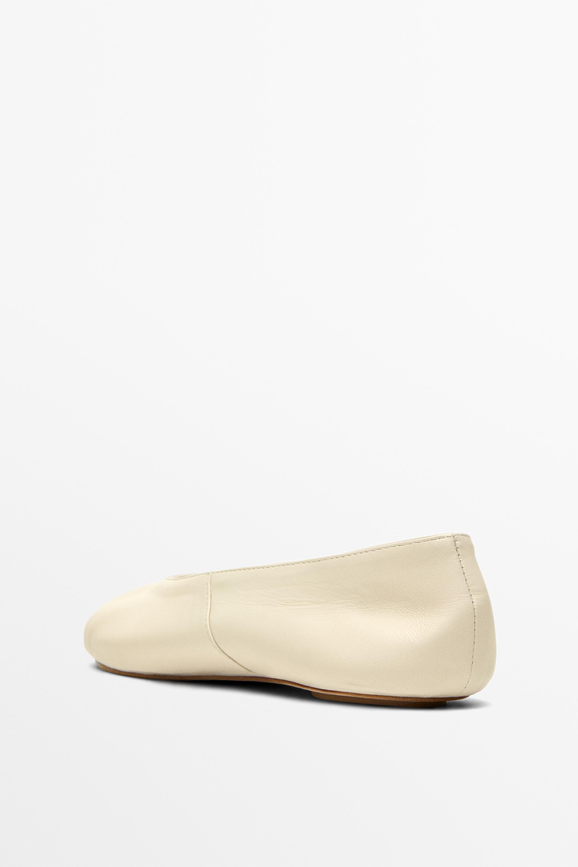 Ballerine en cuir souple