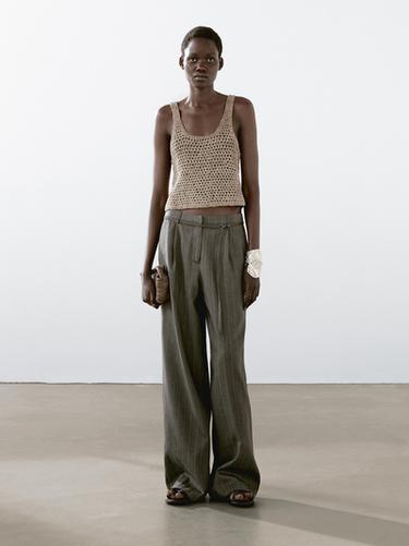 Top trenzado piel ante - Gris de Zara
