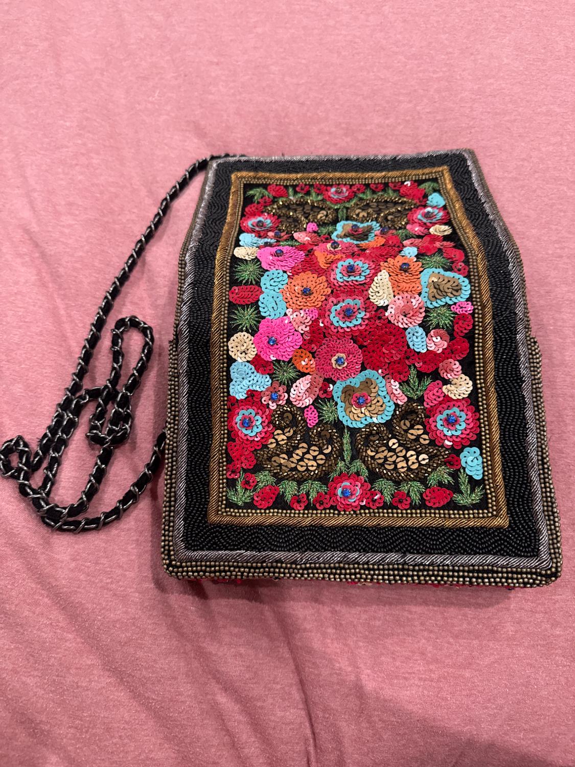 EMBROIDERED CROSSBODY FLAP BAG - Image 5