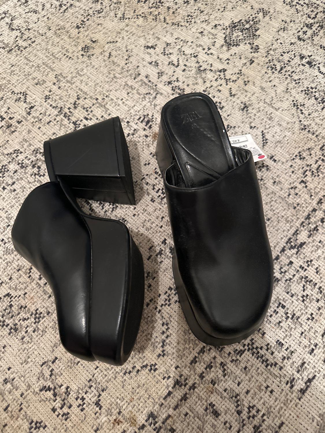 BLOCK HEEL PLATFORM CLOGS - Image 2