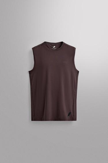 TECHNICAL TANK TOP - Dark brown by Zara
