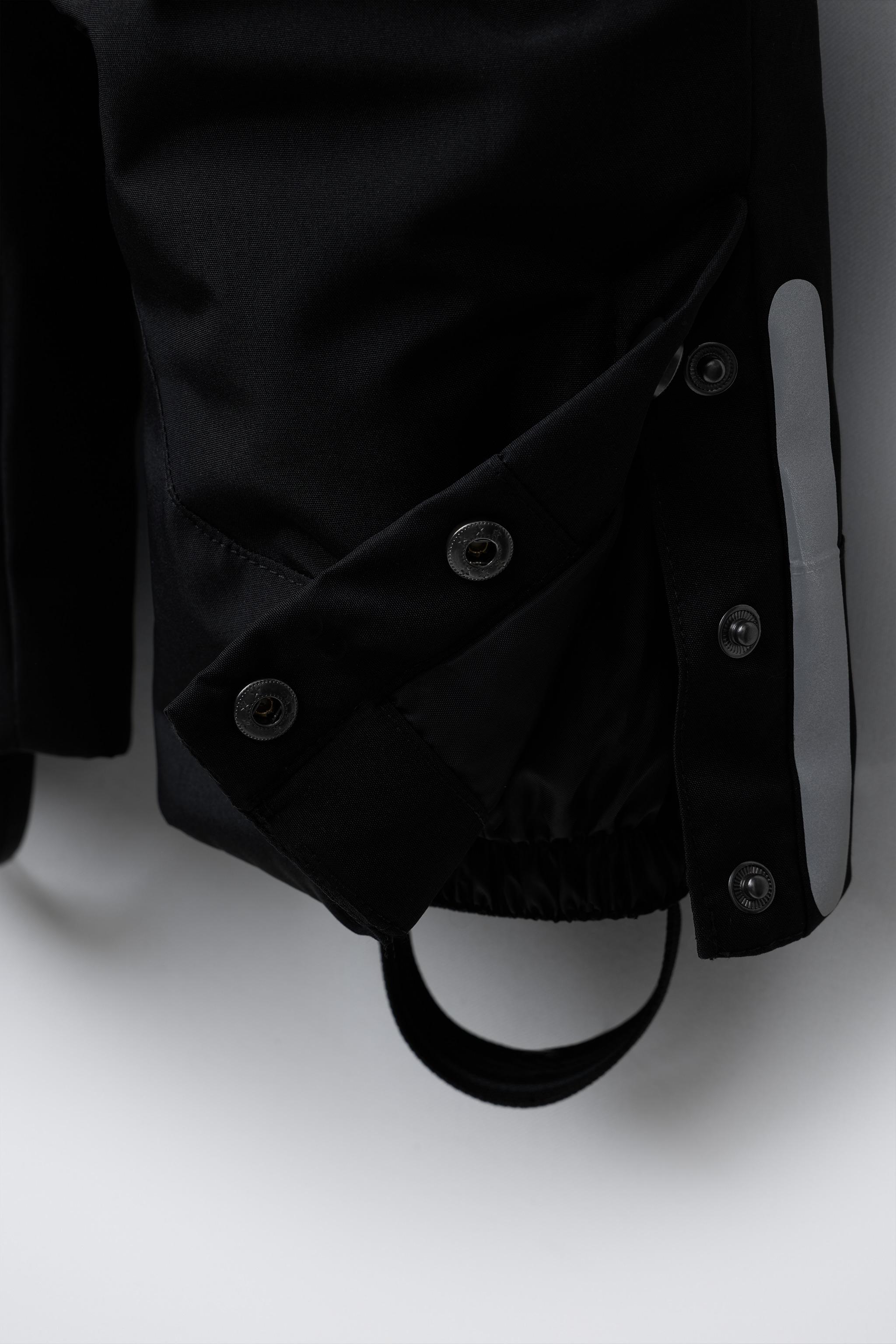 WATER-RESISTANT AND WINDPROOF POCKET OVERALLS