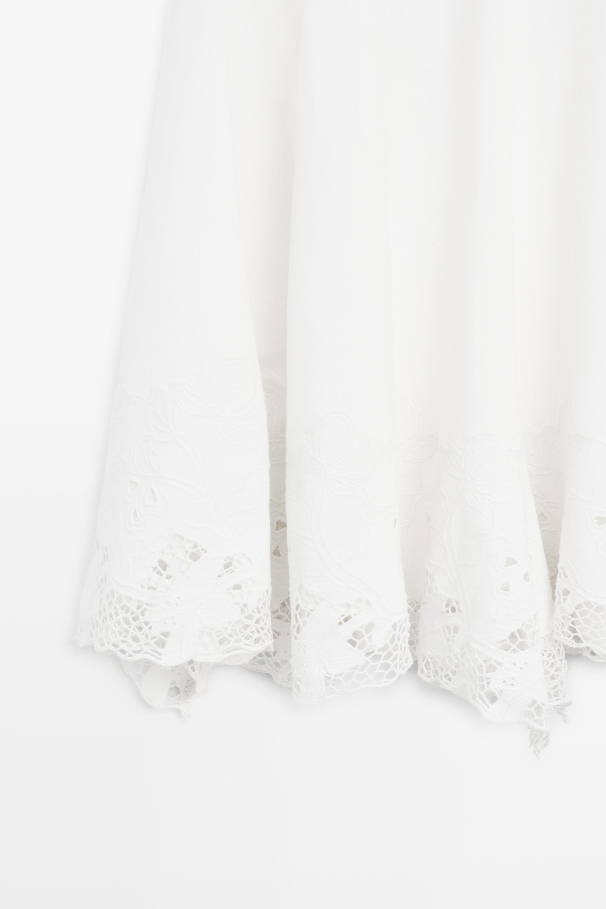 Flared midi skirt with embroidery