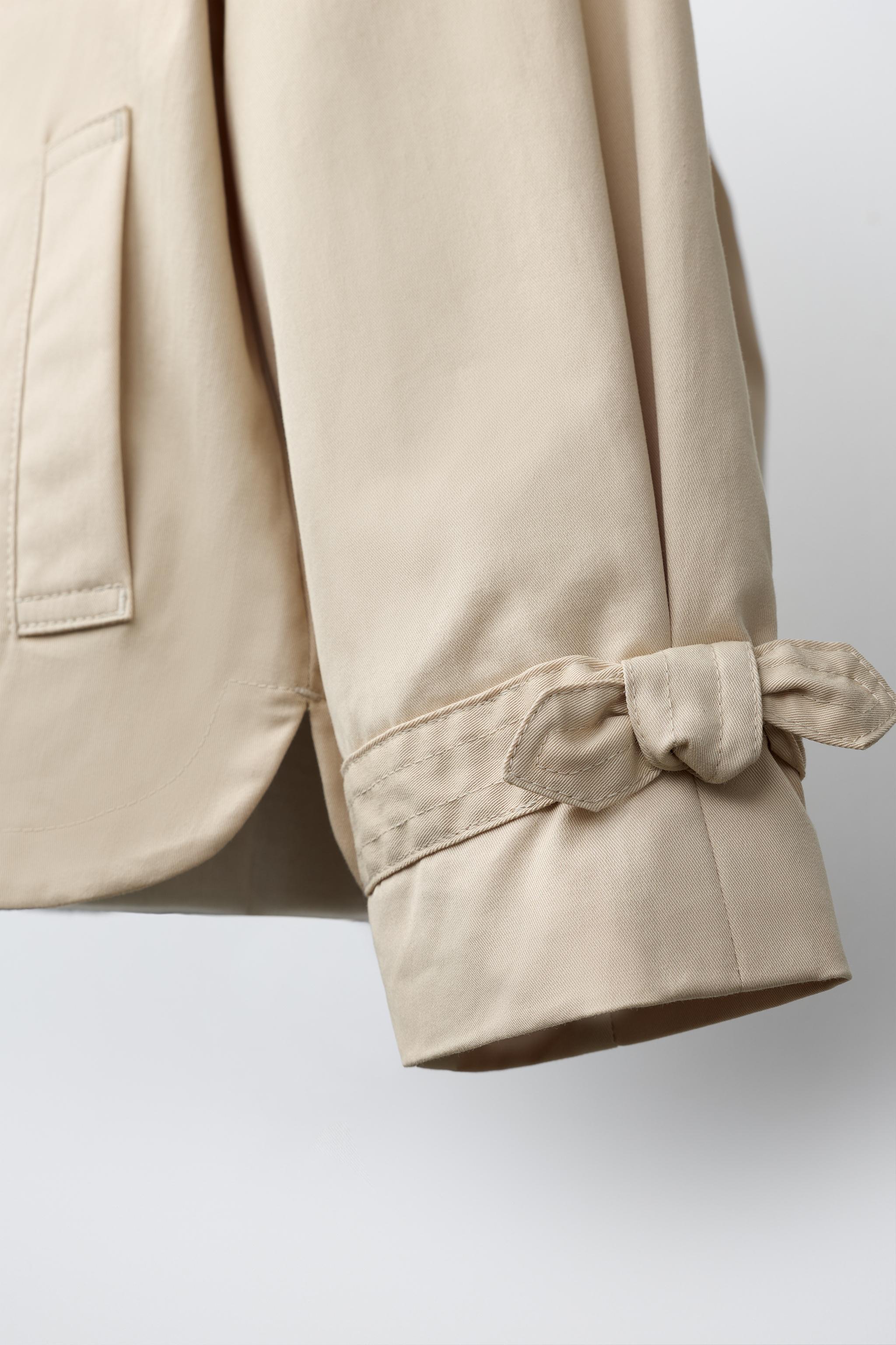 SHORT TRENCH COAT