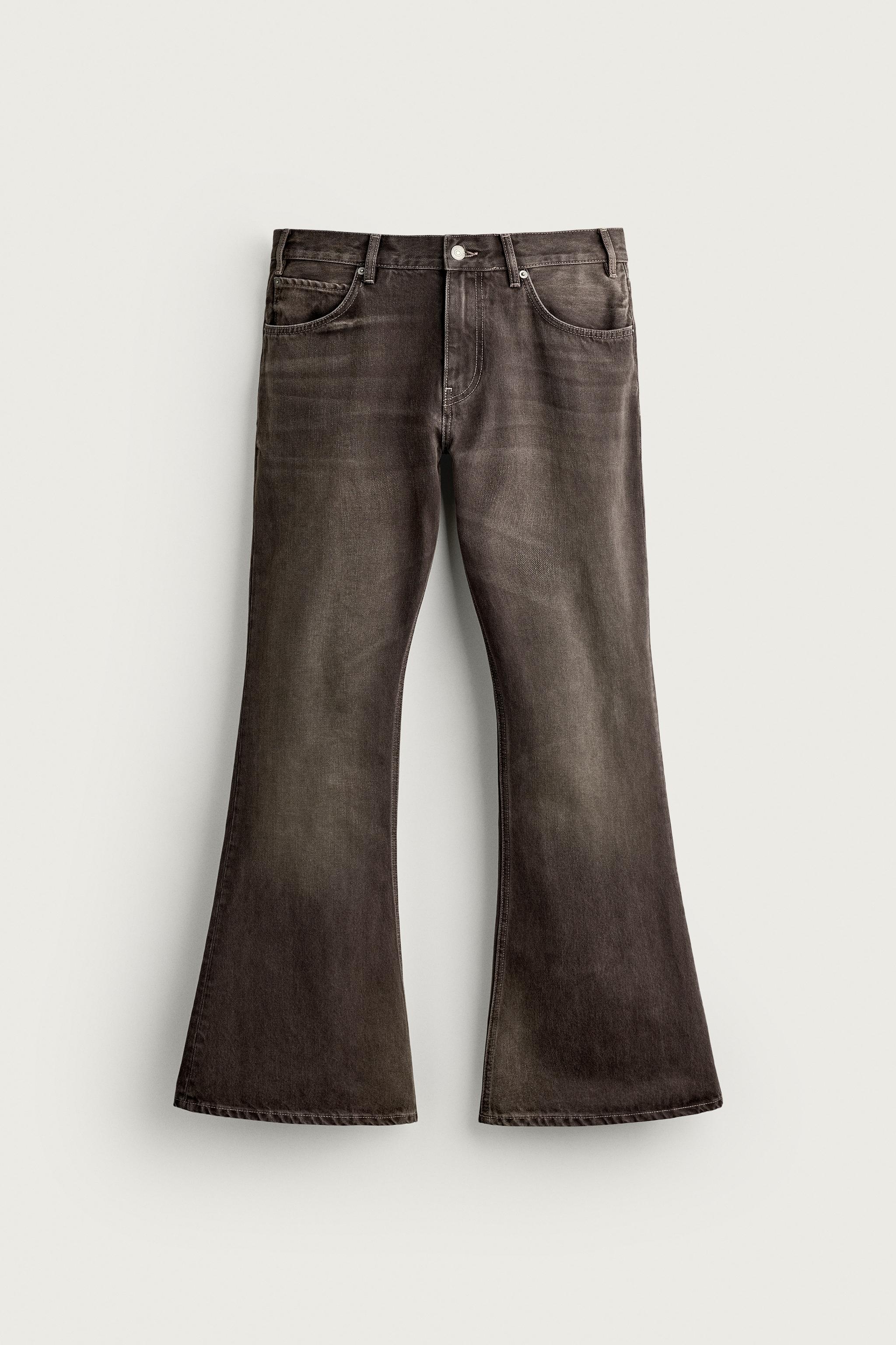 FLARE FIT JEANS