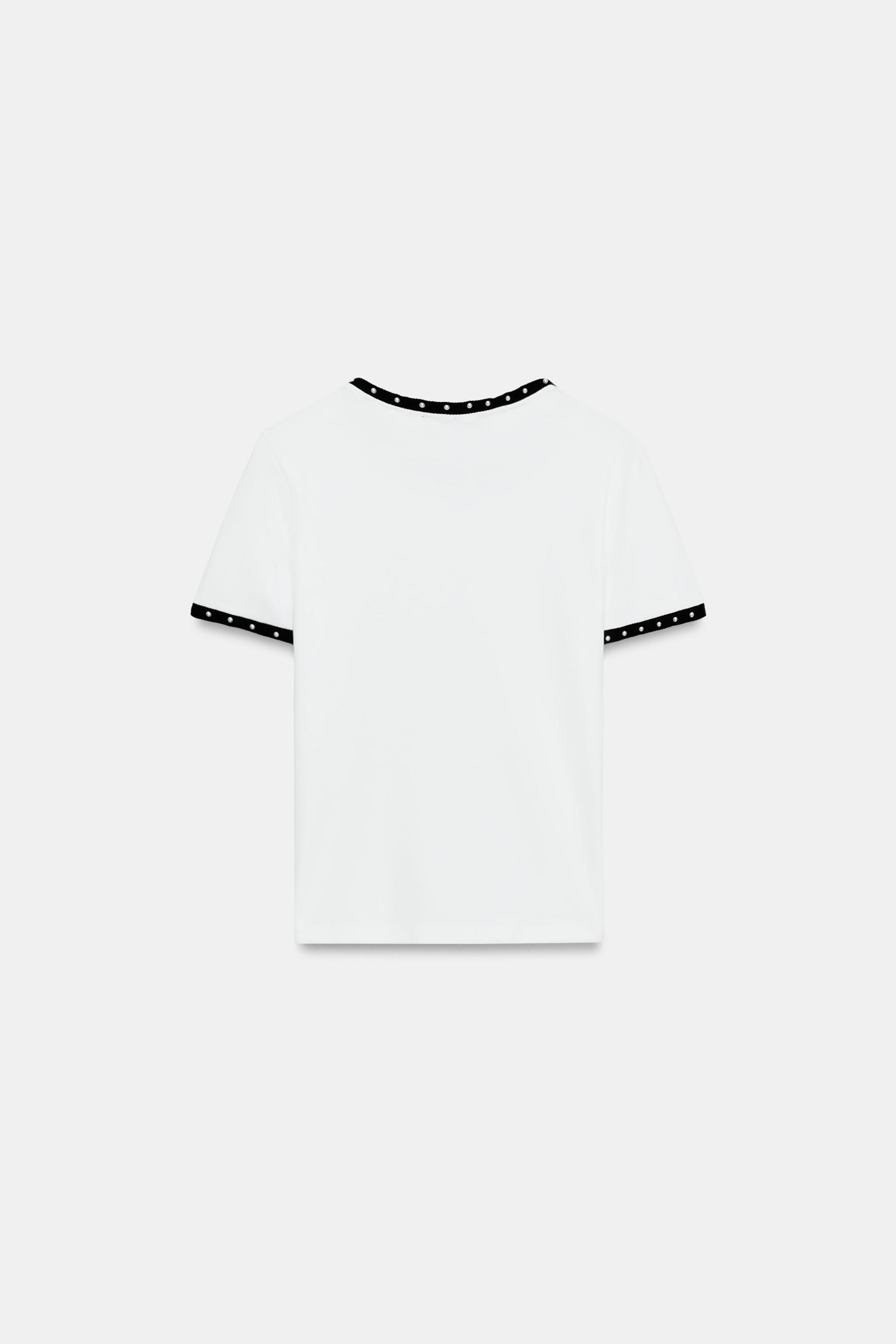 T-SHIRT À CONTRASTE ET PERLES