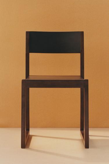 LEATHER CHAIR WITH WOODEN STRUCTURE - Dark brown by Zara