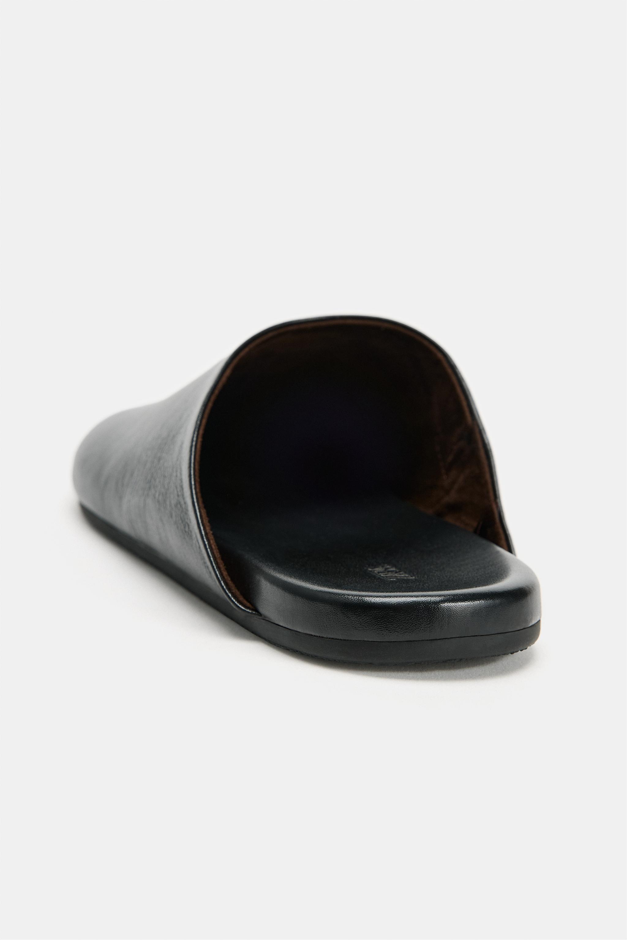 LEATHER FLAT MULES