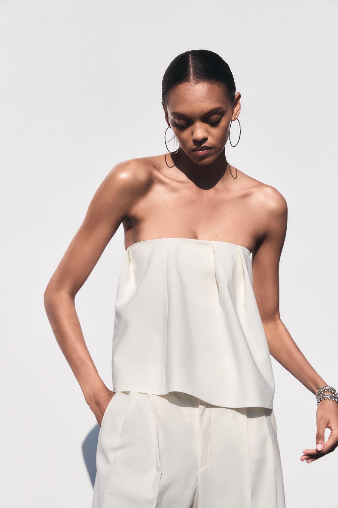 PLEATED STRAPLESS TOP