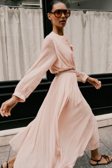 ROBE MIDI PLISSÉE CEINTURE - Beige rosé de Zara - Image 6