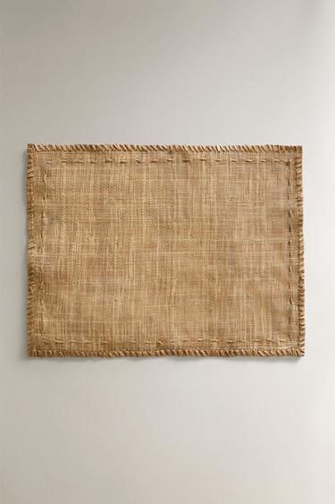 TISCHSET MIT PFLANZENFASER-ZIERSTICHEN - Hellbeige von Zara