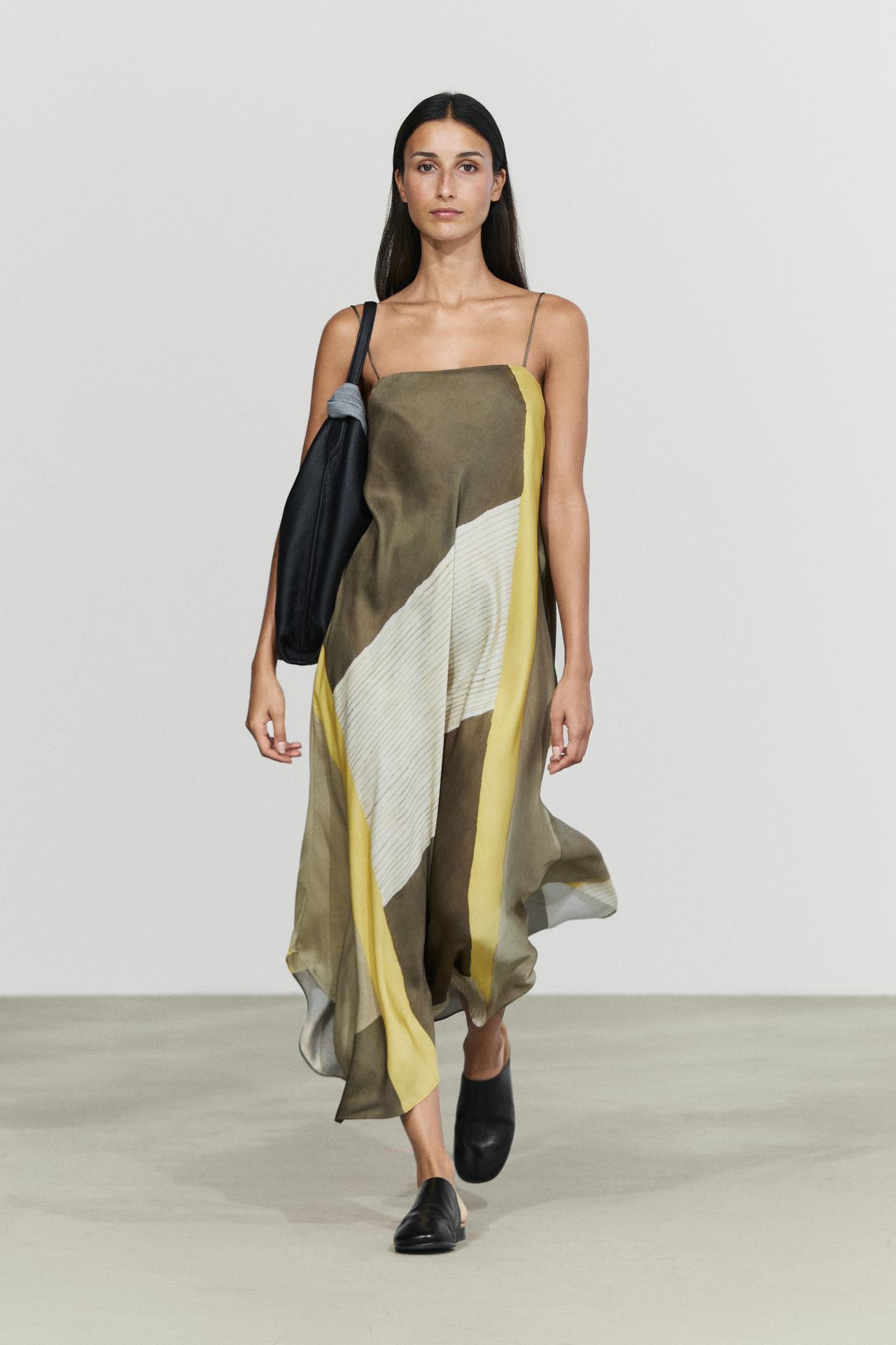 Fluid midi dress with printed detail — 211