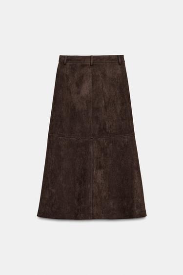 JUPE MIDI EFFET DAIM - Marron chocolat de Zara - Image 6