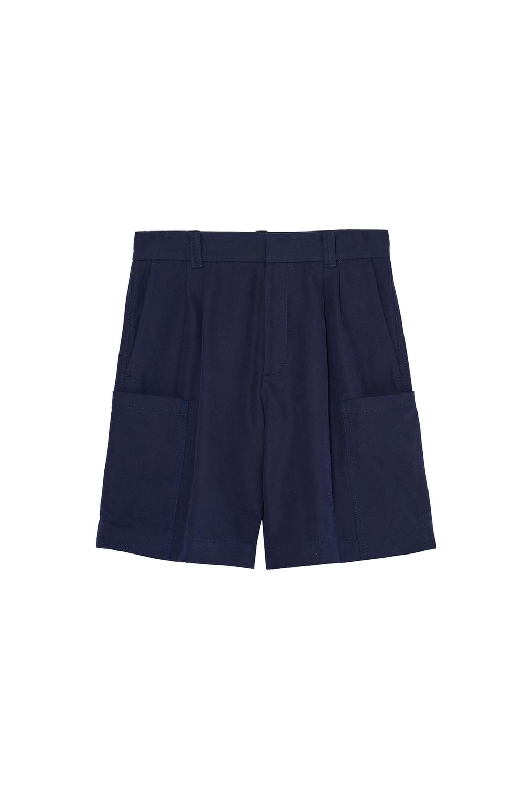 RELAXED FIT PLEATED CARGO BERMUDA SHORTS