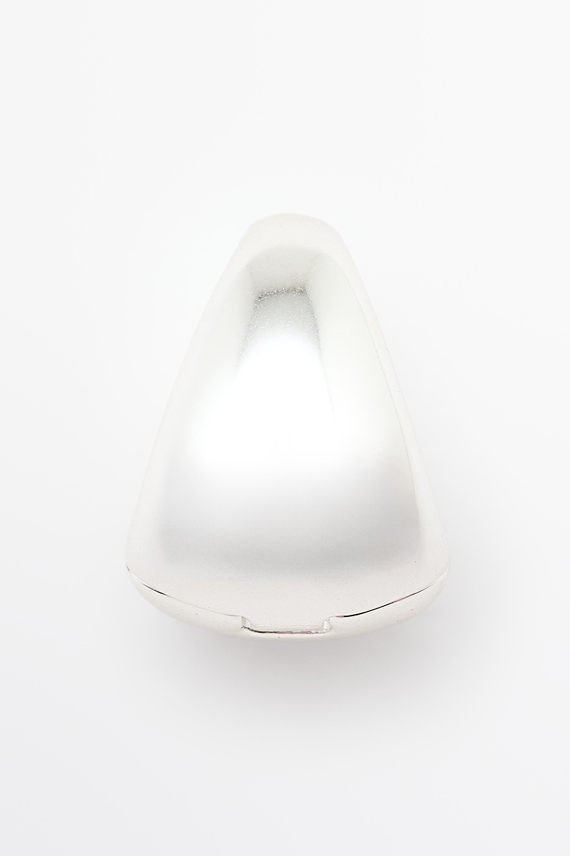 Voluminous earrings