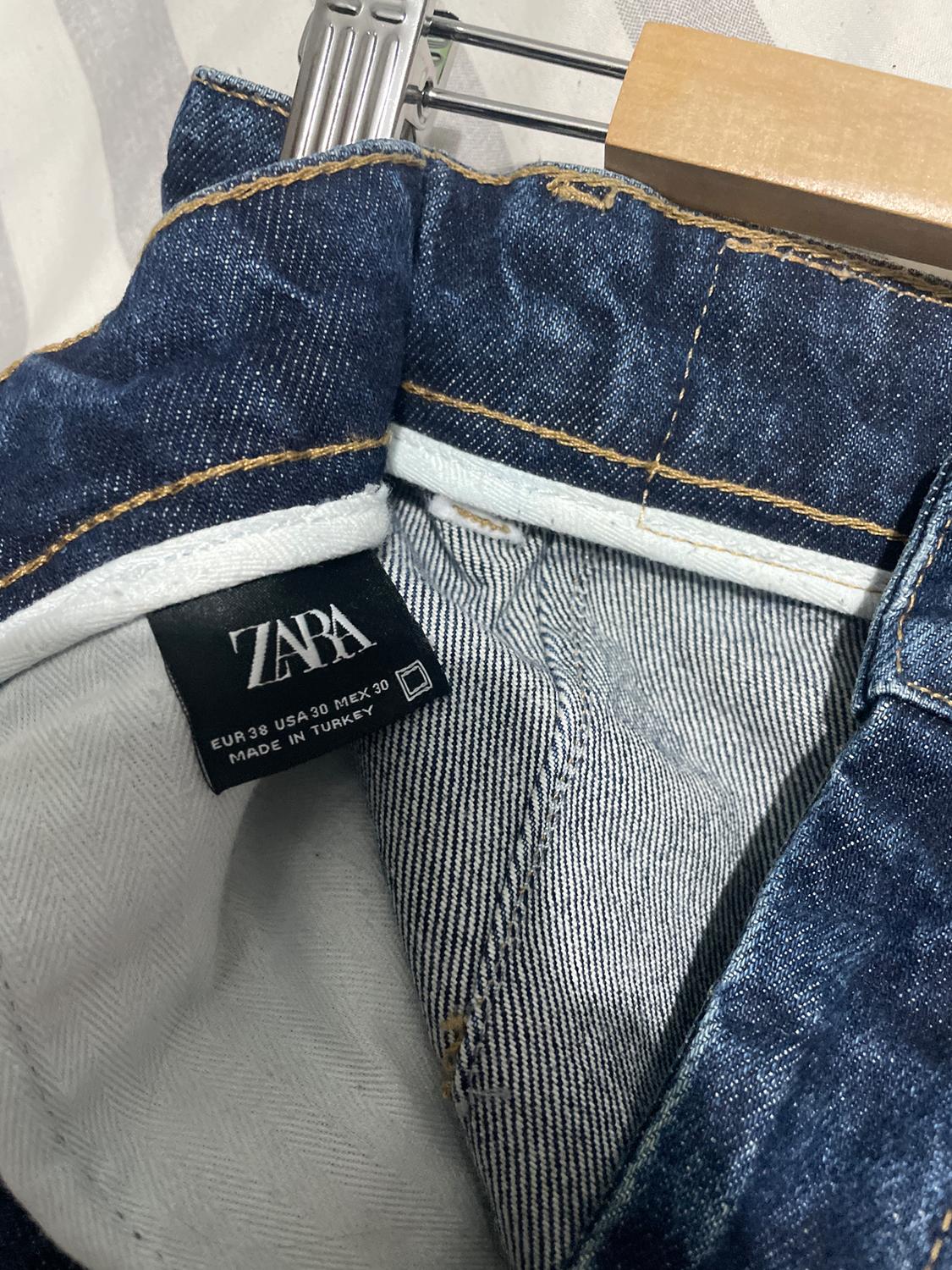 STRAIGHT FIT JEANS - Image 4