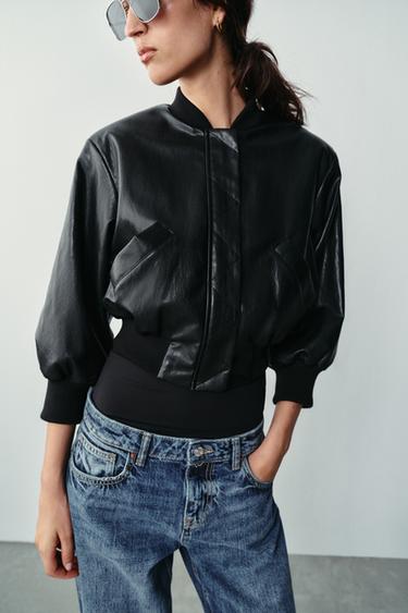 БОМБЕР ИЗ ИСКУССТВЕННОЙ КОЖИ С ПОДПЛЕЧНИКАМИ — ЧЕРНЫЙ от Zara
