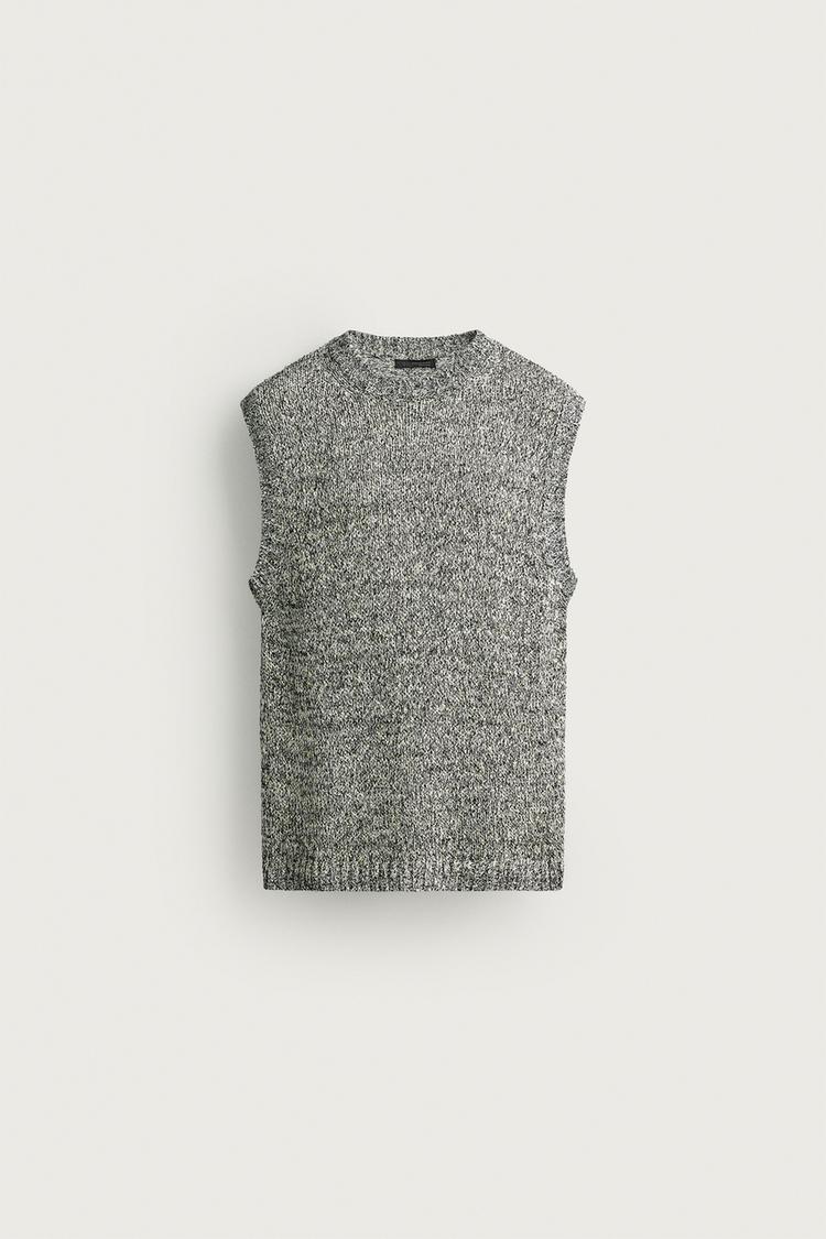 TEXTURED KNIT VEST — Ecru