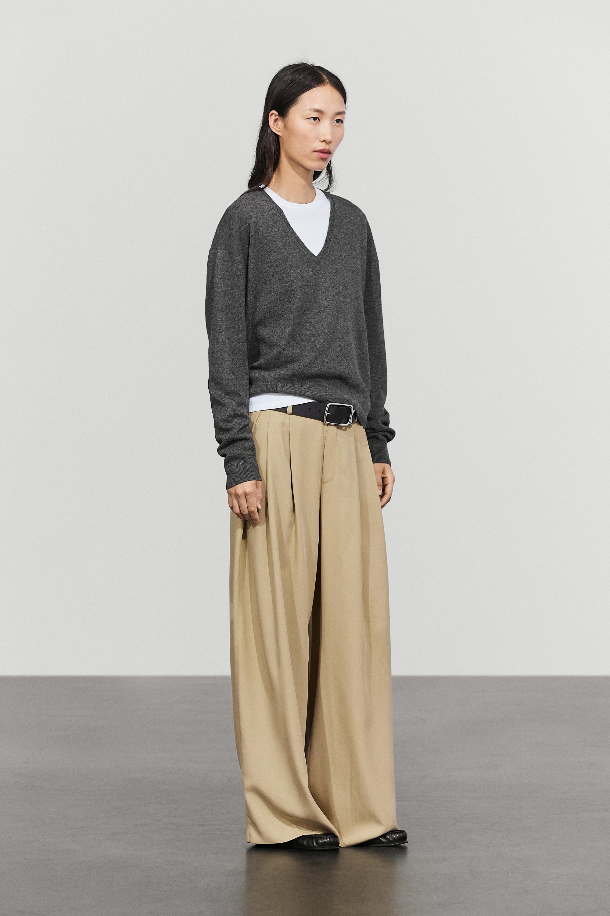 Pull en maille mélangée de laine à col V