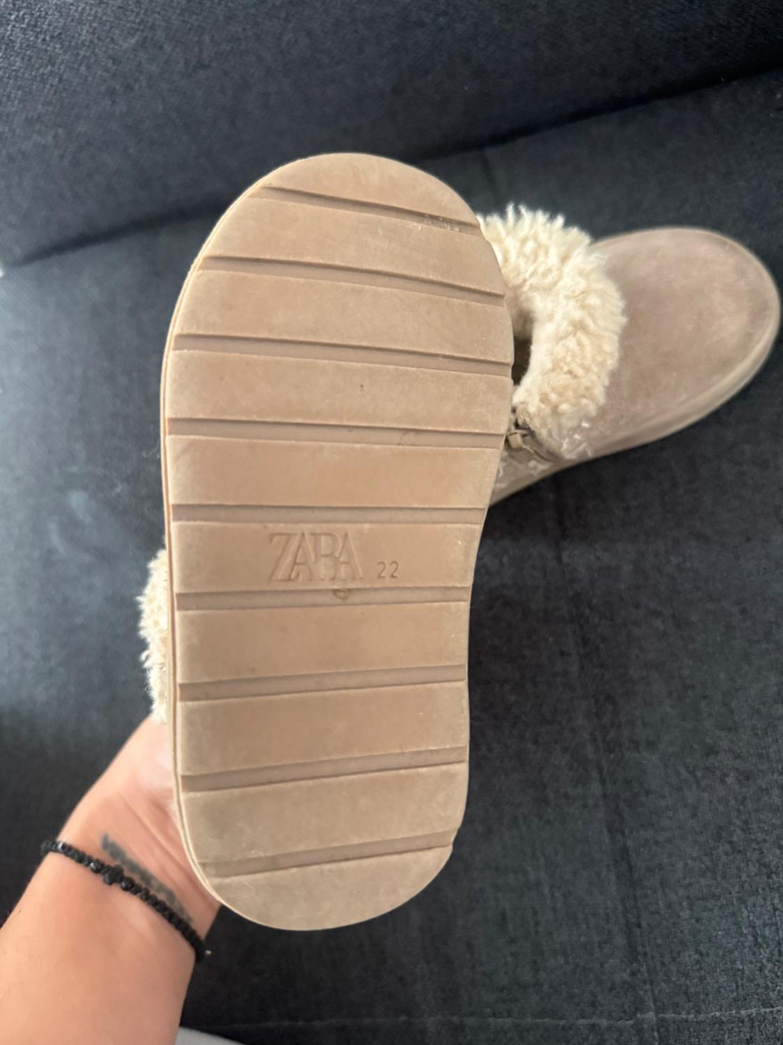BOOTS - Image 3