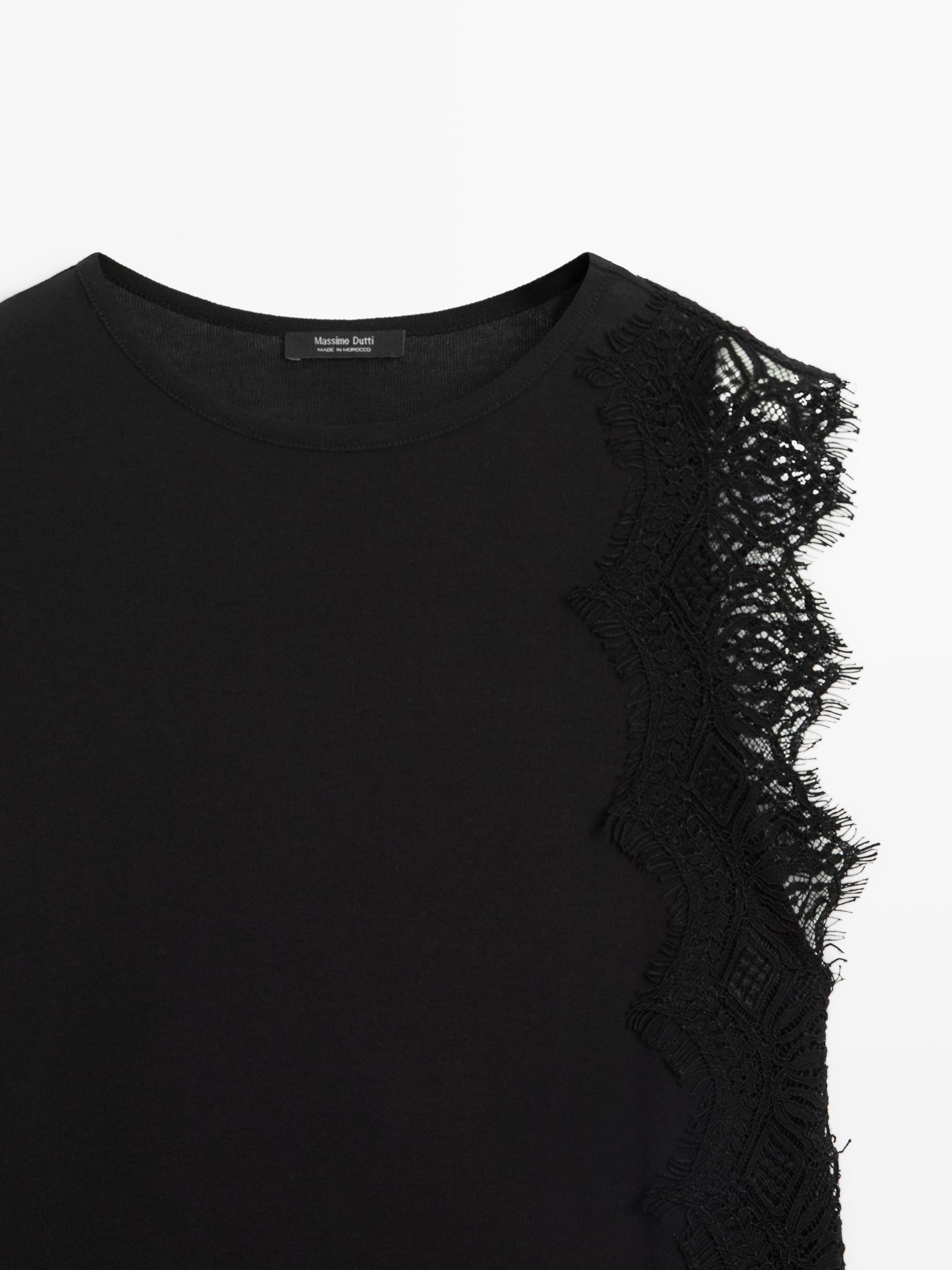 Sleeveless top with lace detail