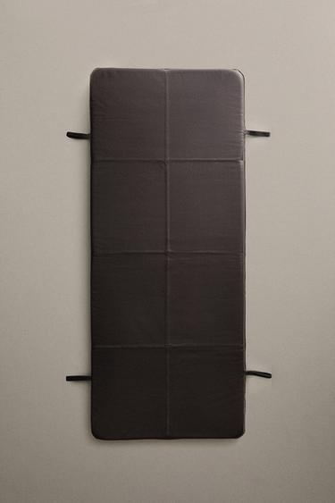 LEATHER SPORTS MAT - Brown by Zara