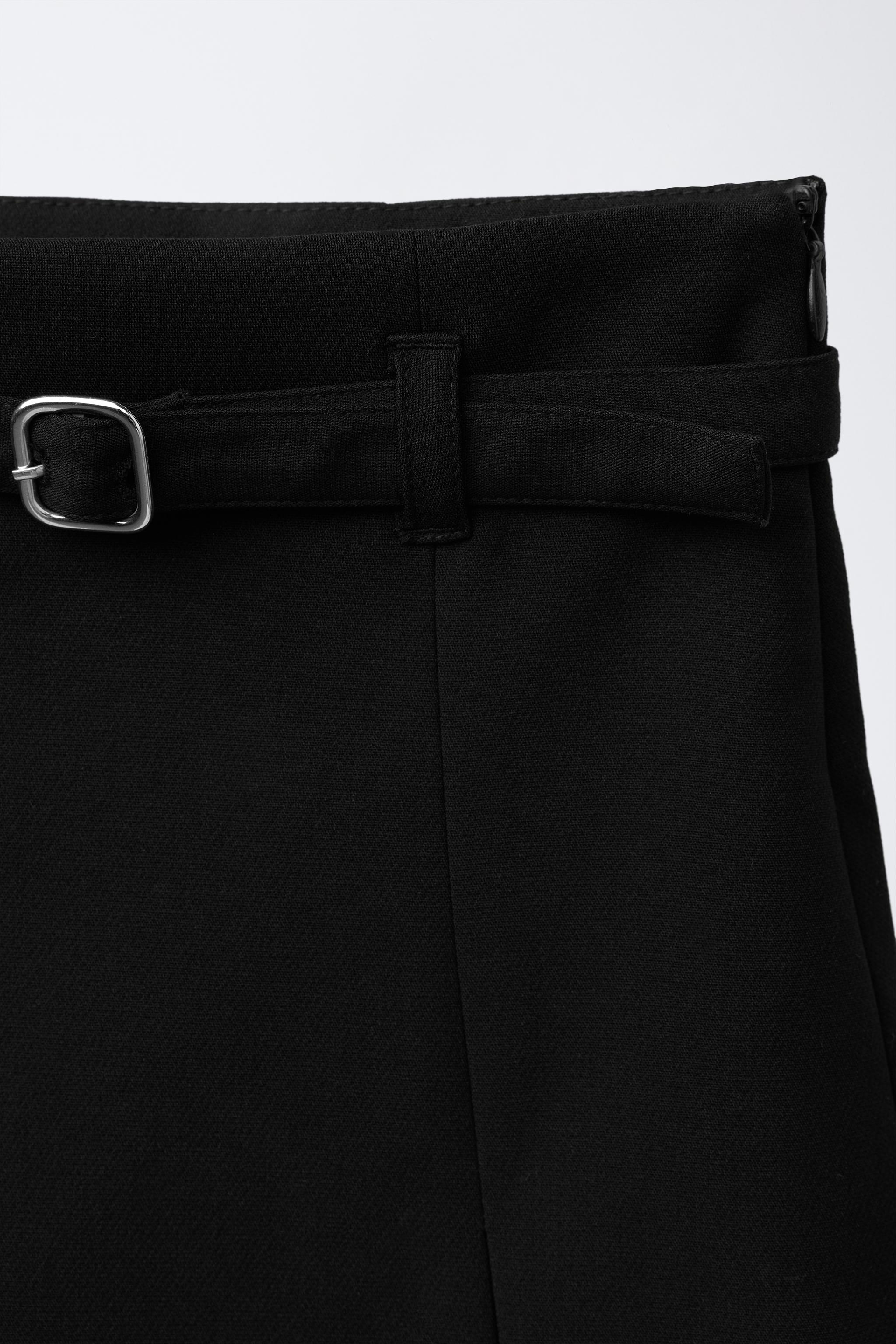 BELTED SKORT