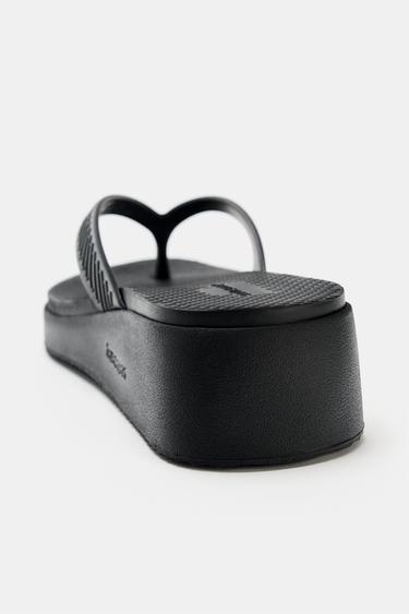 SANDALES COMPENSÉES HAVAIANAS ® x ZARA - Noir de Zara - Image 4