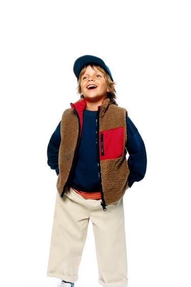 REVERSIBLE FAUX SHEARLING GILET - Light brown by Zara
