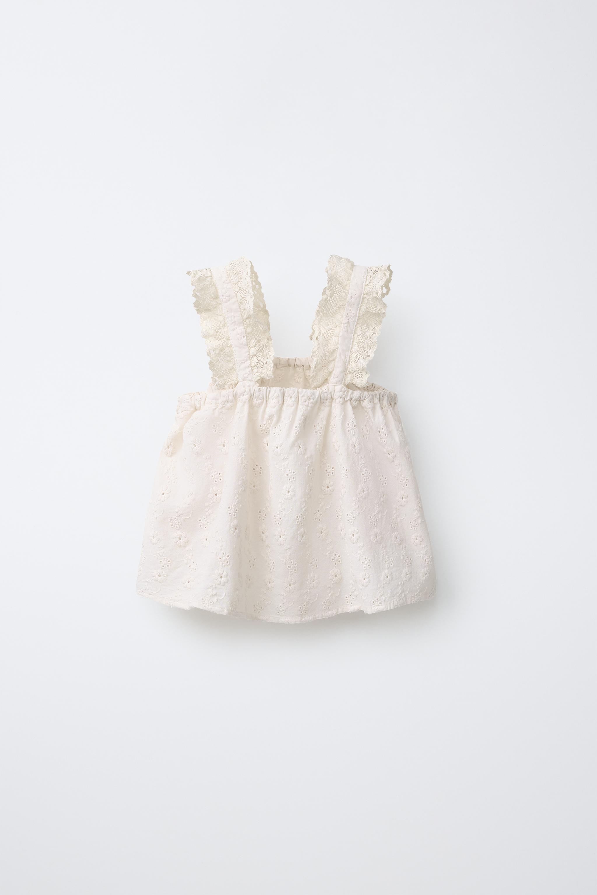 EMBROIDERED TOP