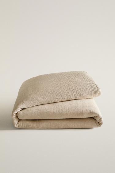 TEXTURED BEDSPREAD - Light beige by Zara