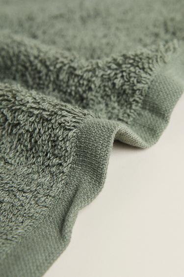 PACK OF COTTON HAND TOWELS (PACK OF 3) - Khaki by Zara - Image 6