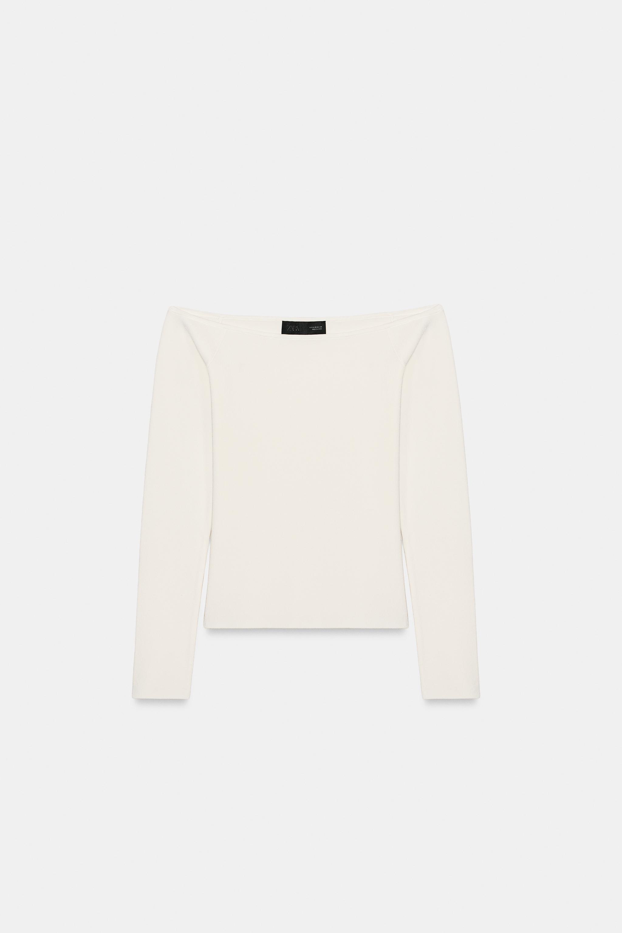 OFF-SHOULDER KNIT TOP