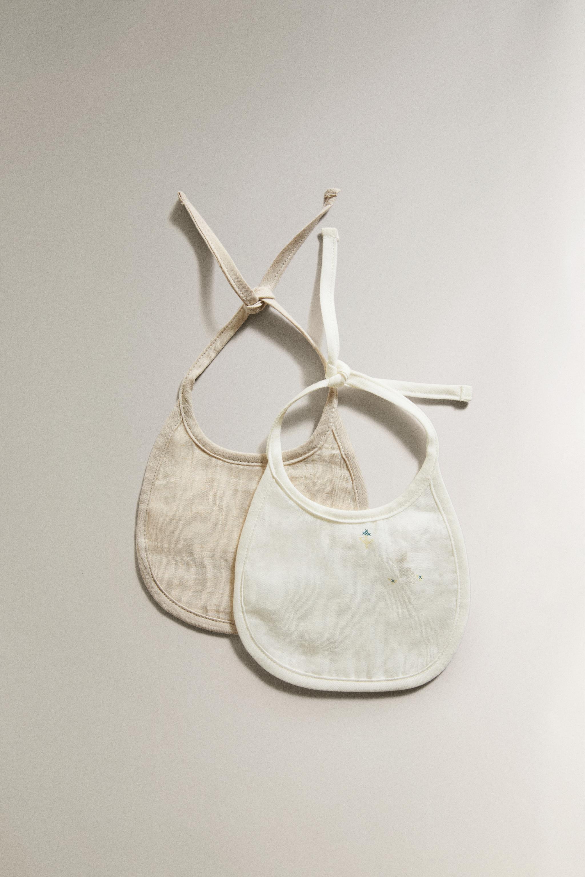 Zara BABY EMBROIDERED BIBS (PACK OF 2)