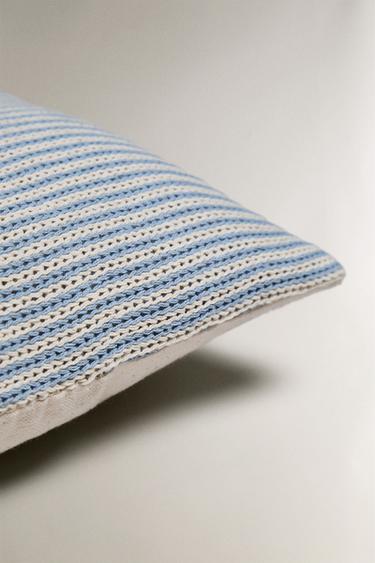 CHILDREN'S EMBROIDERED LETTER Q CUSHION - Light blue by Zara - Image 4
