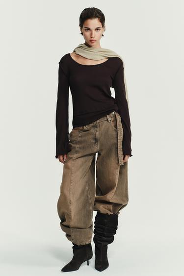 TRF OVERSIZE LOW-RISE JEANS - Brown by Zara