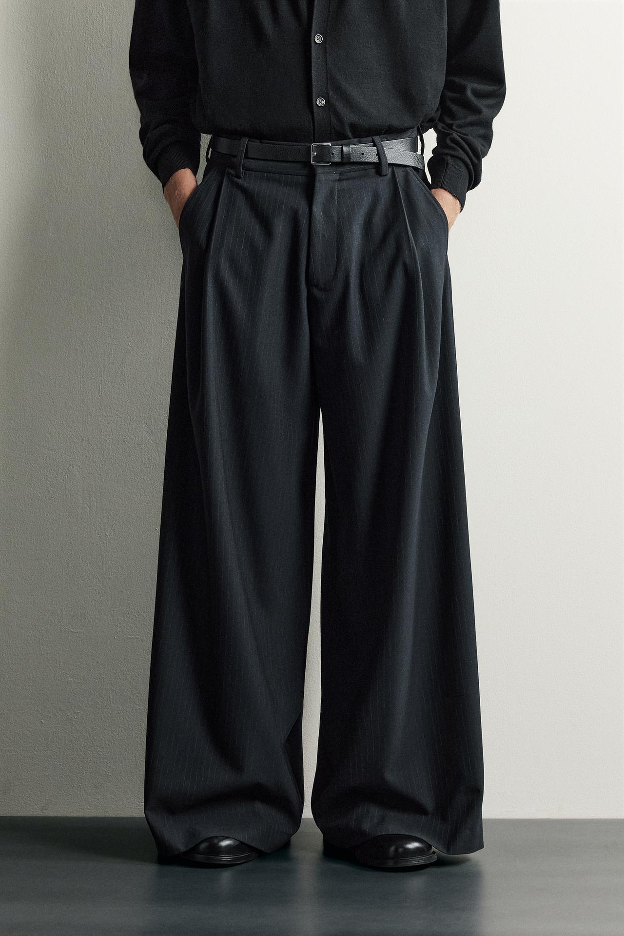 WIDE-FIT PLEATED PANTS — Striped