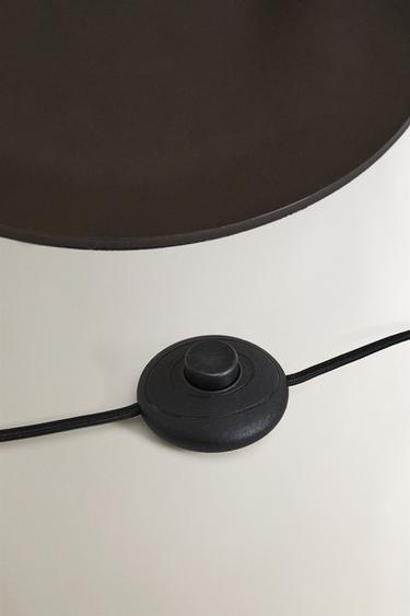 METAL FLOOR LAMP - Light beige by Zara - Image 5