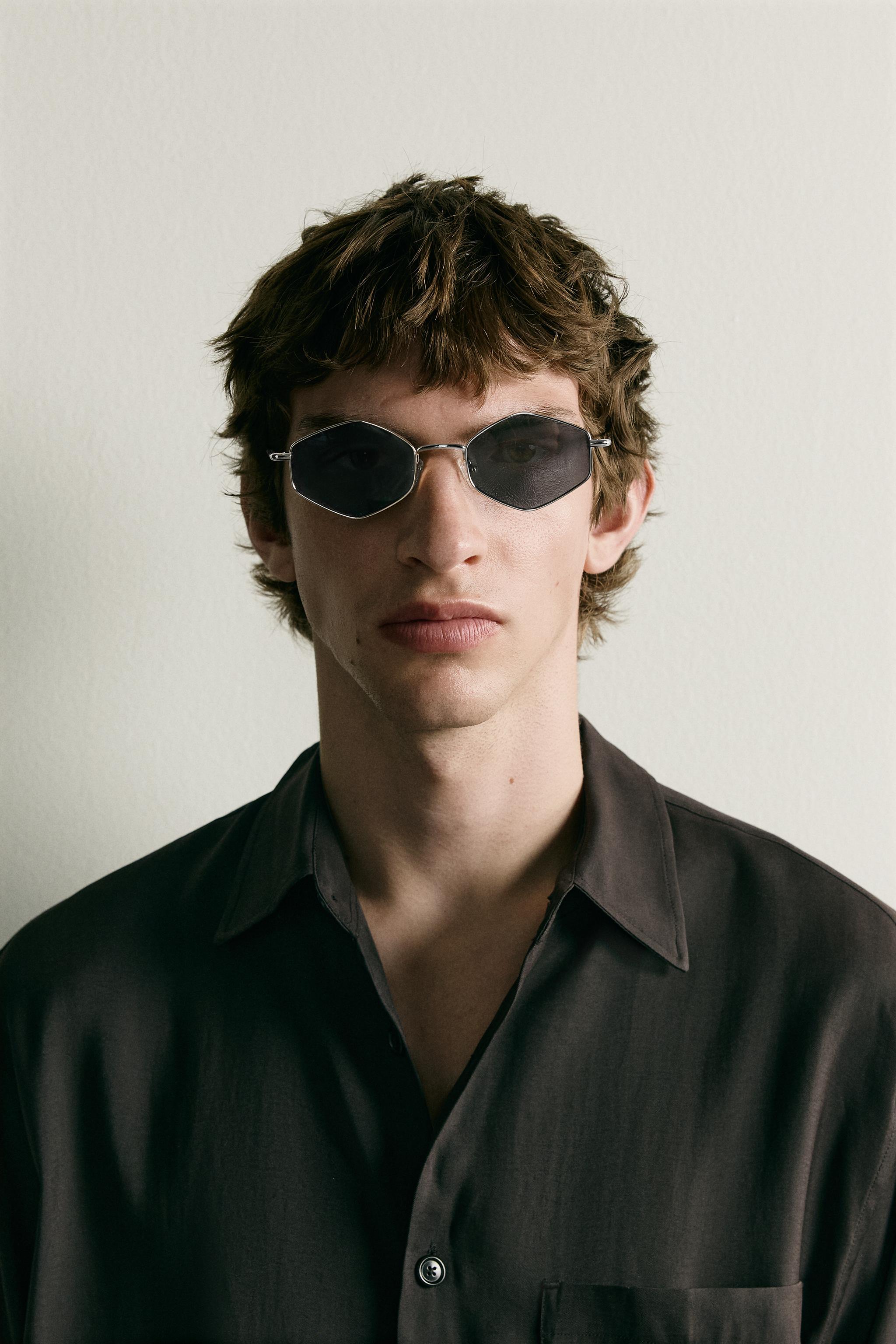 GEOMETRIC FRAME SUNGLASSES — Silver